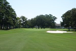 Surf And Beach Club 16th Approach